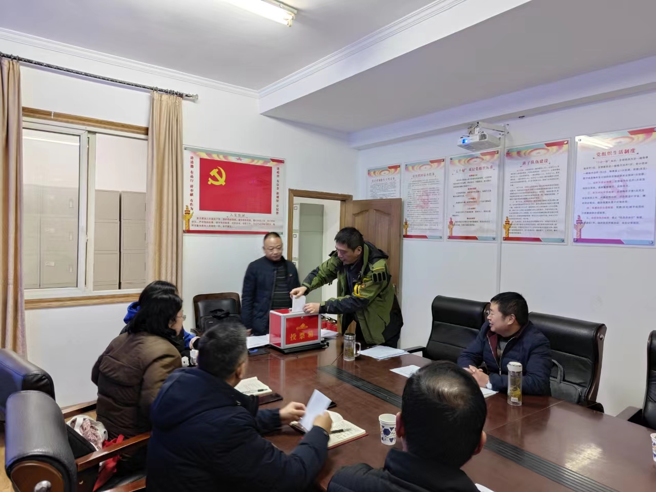 1702602865115325.jpg 0d915200ac30a4a6d2c03db989cf30d.jpg